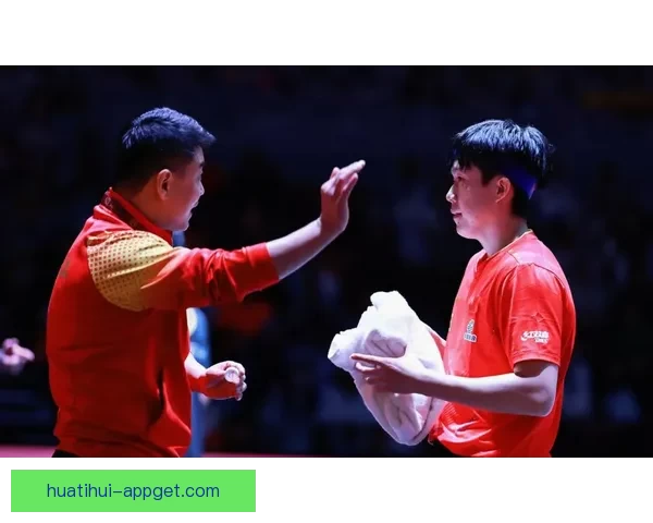 刘国正妻子为王楚钦比赛落泪直呼太难 达科教练被打服累到撑地